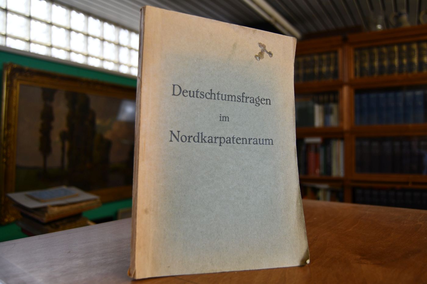 Deutschtumsfragen im Nordkarpatenraum (Vorträge der vom 23. bis 27. September 1942 in Käsmark abgehaltenen ersten Deutschen Hochschulwoche).