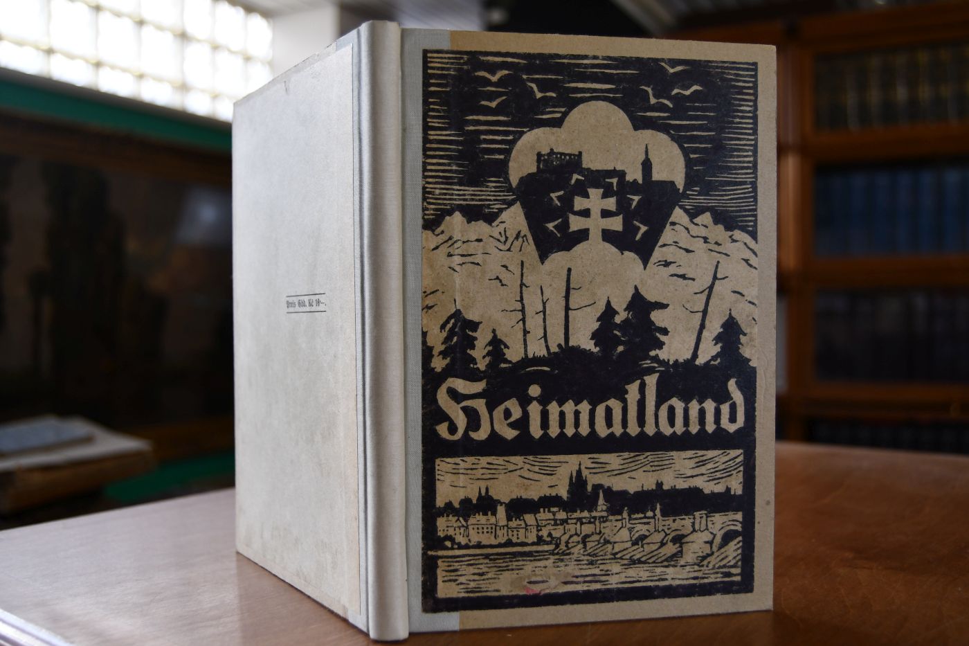 Heimatland. Heimatkundliches Handbuch für Volksschulen mit deutscher Unterrichtssprache in der Slovakei und in Podkarpatska-Rus.