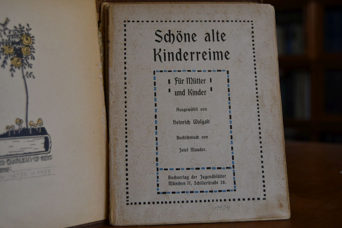 Schöne alte Kinderreime. Für Mütter und Kinder. Buchschmuck von Josef Mauder.