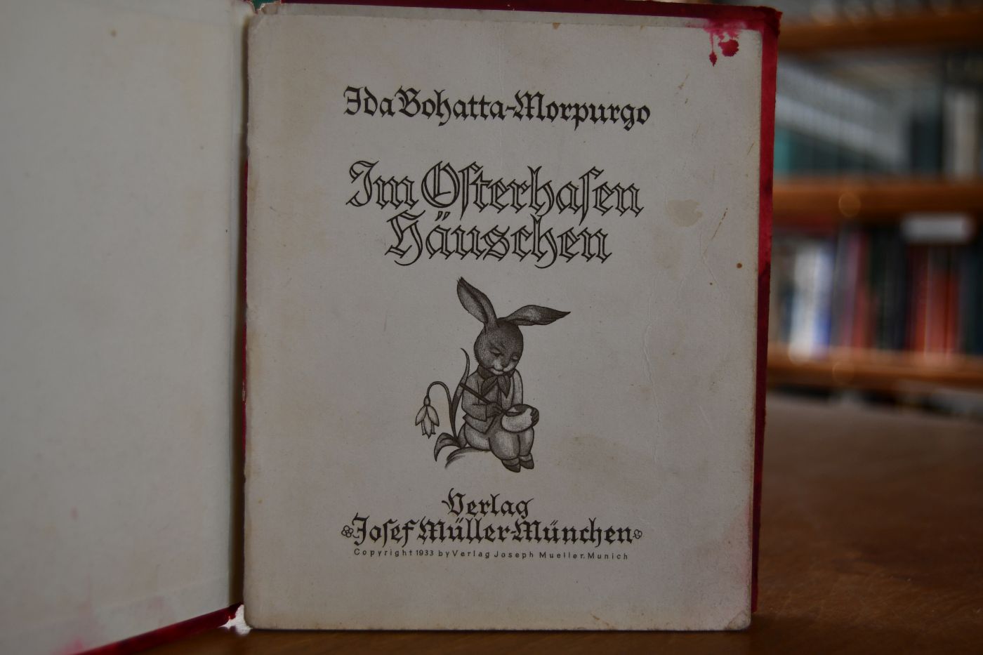 Im Osterhasen Häuschen.