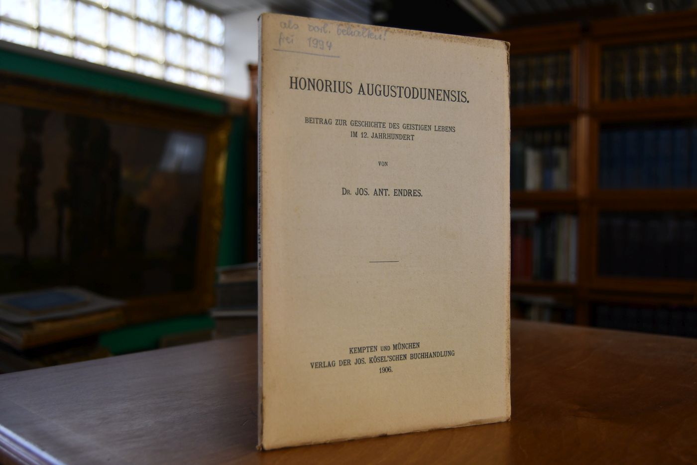 Honorius Augustodunensis. Beitrag zur Geschichte des geistigen Lebens im 12. Jahrhundert.