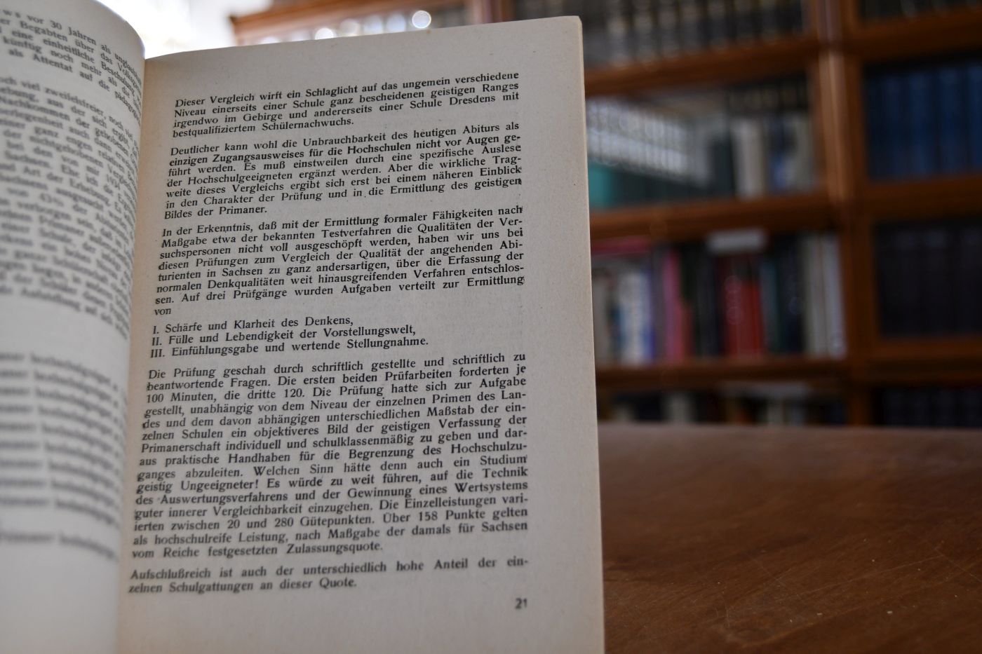 Geistige Begabung, Aufstieg und Sozialgefüge. Gegen eine Verstümmelung der höheren Schule.