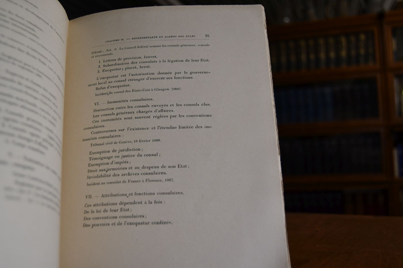 Droit diplomatique et procedure internationale. Sommaire du cours.