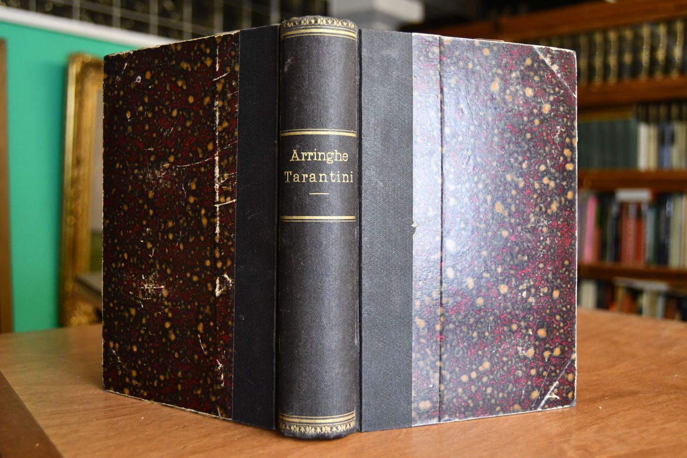 Arringhe dell` Avvocato Leopoldo Tarantini con una prefazione del Enrico Pessina e un cenno biografico dell` Michele Mirenghi.
