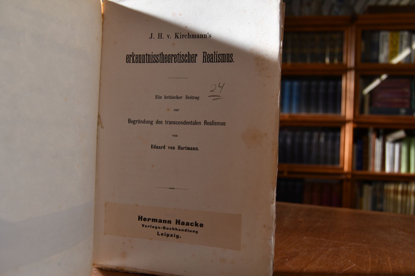 J.H. v. Kirchmann`s erkenntnistheoretischer Realismus. Ein kritischer Beitrag zur Begründung des transcendentalen Realismus von Eduard von Hartmann.