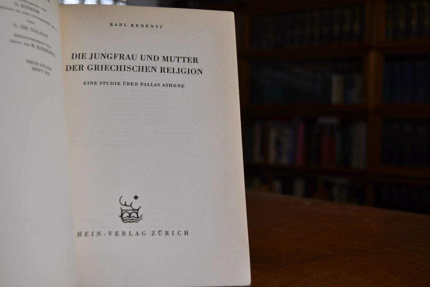 Die Jungfrau und Mutter der griechischen Religion. Eine Studie über Pallas Athene.