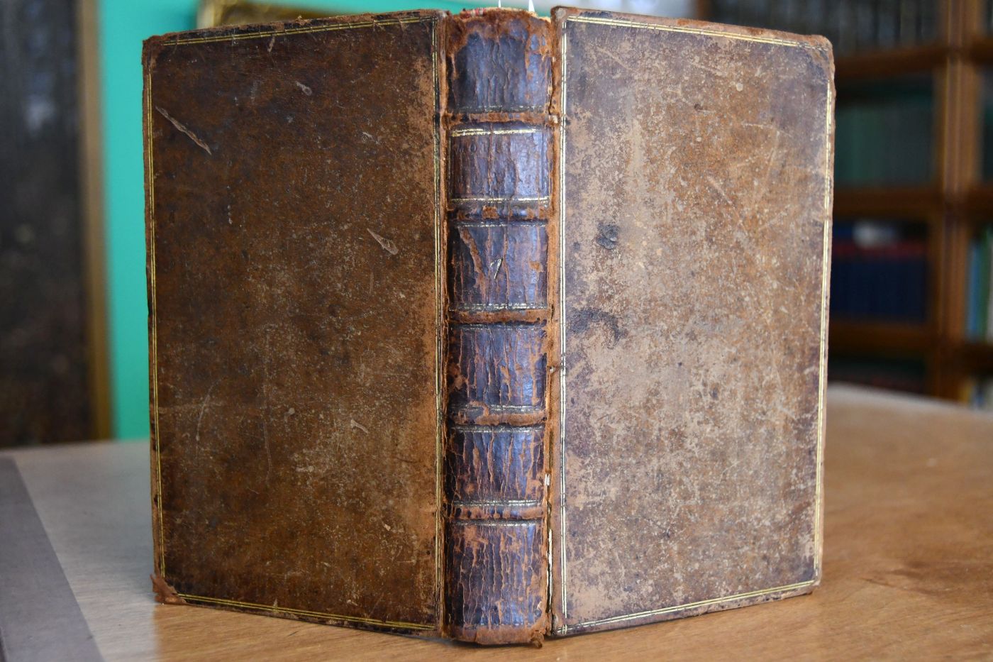 The works of Moliere, French and English. 7. Band (von 10) apart.