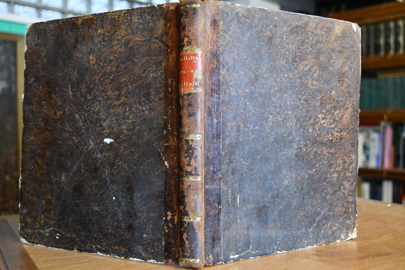 Elementa Eclipsium quas patitur tellus, luna eam inter et solem versante, ab A. 1816 usque ad A. 1860, ex tabulisastronomicis recentissime conditis et calculo parallactico deducta, typo ecliptico et tabulis projektionis geographicis collustrata.