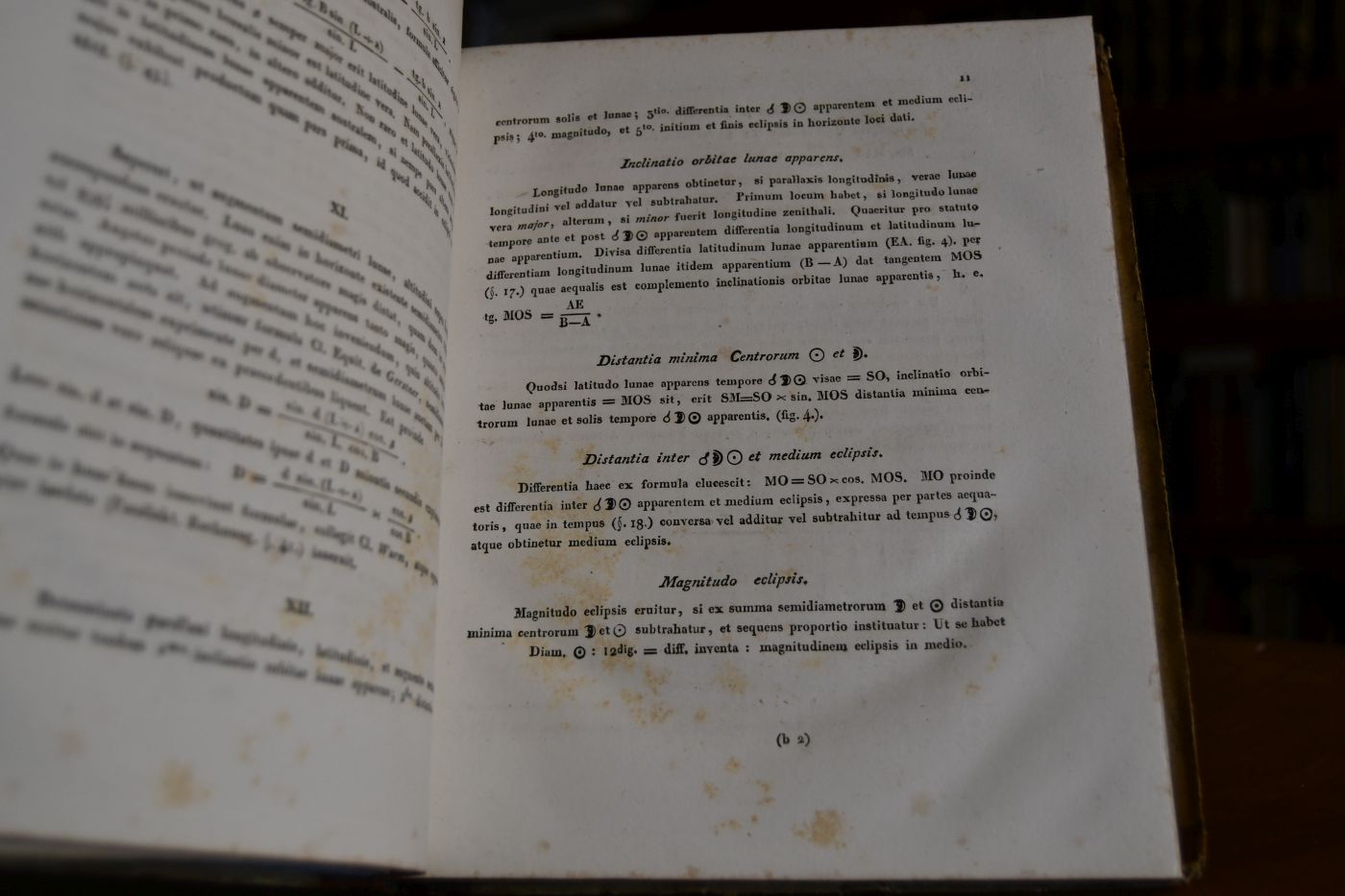 Elementa Eclipsium quas patitur tellus, luna eam inter et solem versante, ab A. 1816 usque ad A. 1860, ex tabulisastronomicis recentissime conditis et calculo parallactico deducta, typo ecliptico et tabulis projektionis geographicis collustrata.