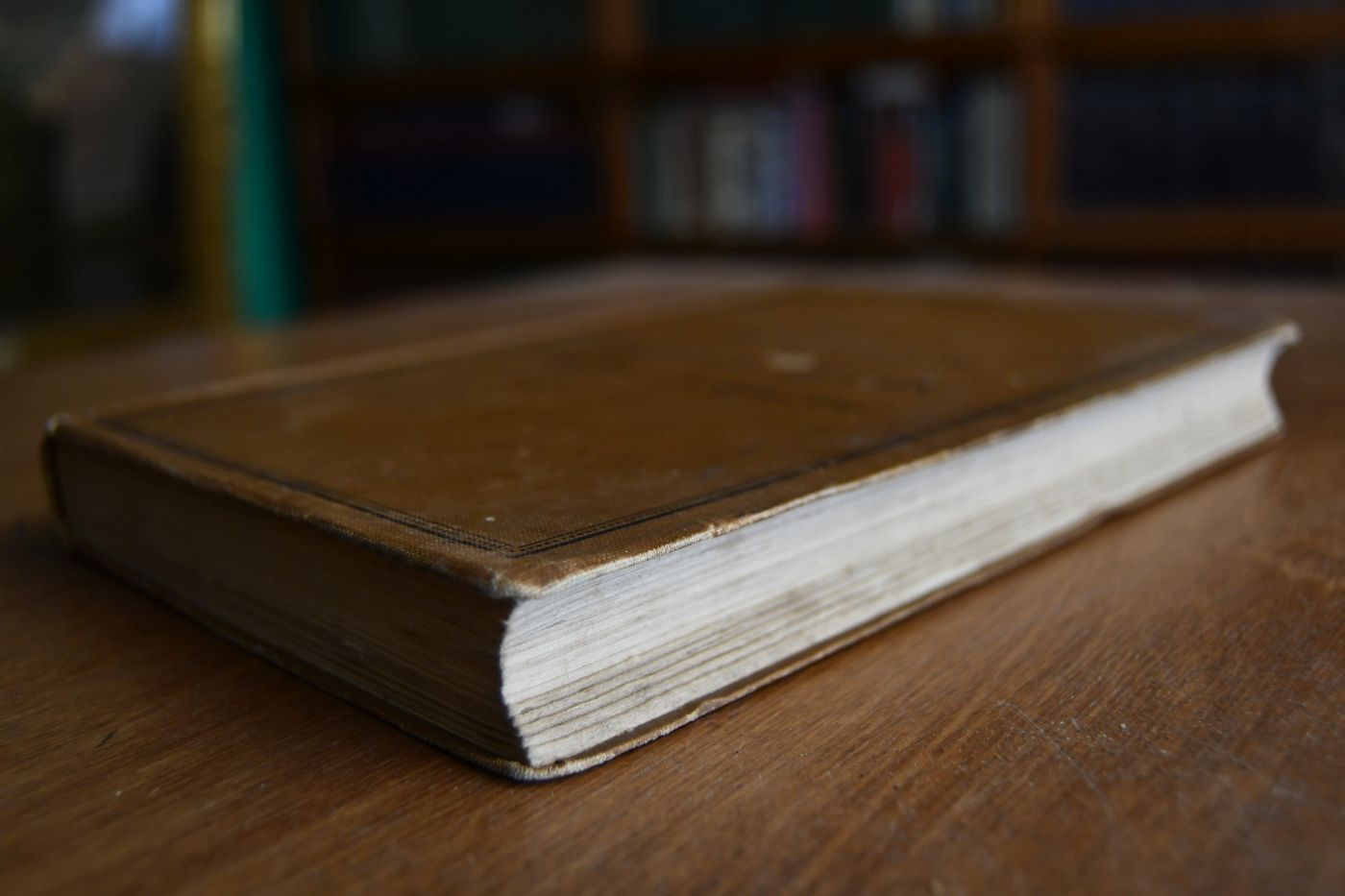Practicum für Pharmaceuten. Analytische Uebungen und Präparate im Anschluss an die "Einleitung in die chemische Analyse" und das Arzneibuch.