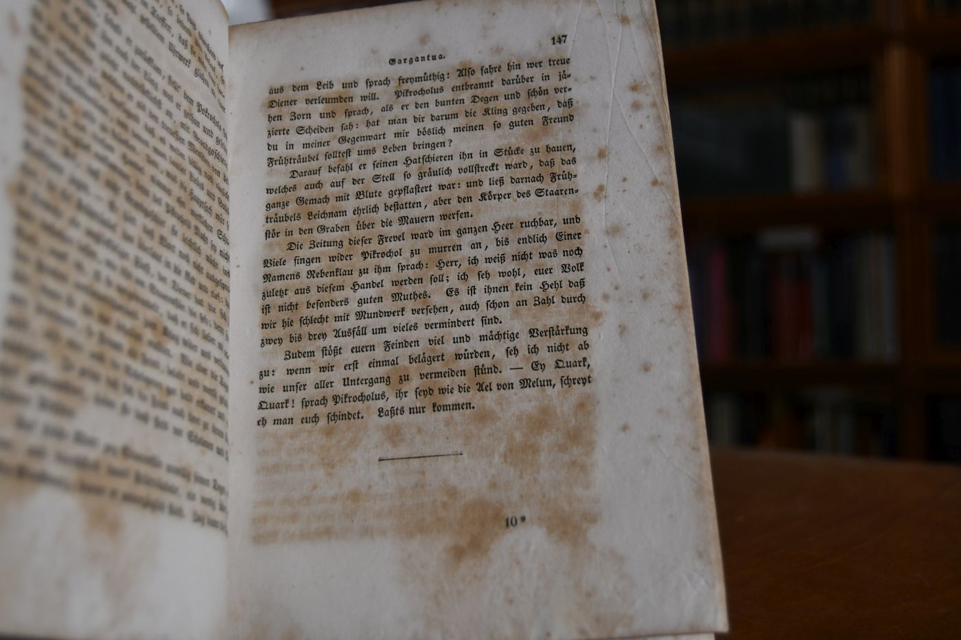 Meister Franz Rabelais der Arzeney Doctoren Gargantua und Pantagruel aus dem Französischen verdeutscht, mit Einleitung und Anmerkungen, den Varianten des zweyten Buchs von 1533, auch einem noch unbekannten Gargantua herausgegeben durch Gottlob Regis. Erster Theil (von 2) apart.