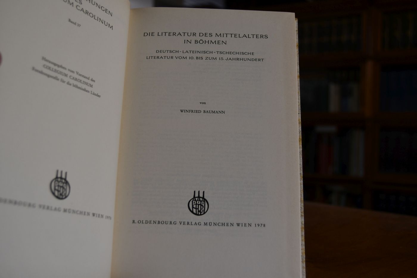 Die Literatur des Mittelalters in Böhmen. Deutsch-Lateinisch-Tschechische Literatur vom 10. bis zum 15. Jahrhundert.