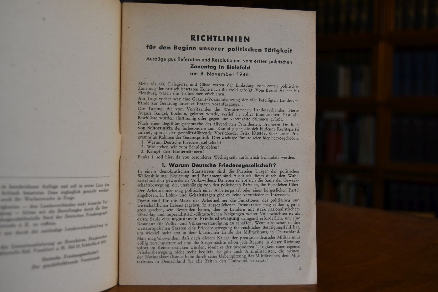 Programm und Aufgaben der Deutschen Friedensgesellschaft Bund der Kriegsgegner e.V. Bericht über den Zonentag in Bielefeld am 8. November 1946.