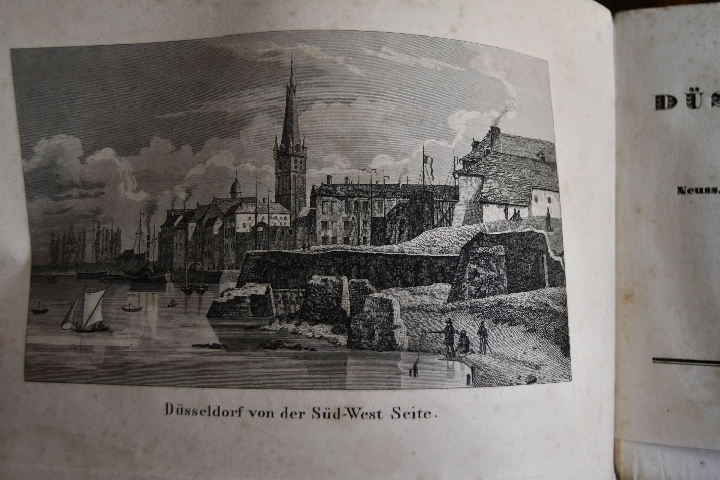 Rheinreise von Düsseldorf bis Strassburg. Nebst Ausflüge in das Wupperthal, nach Neuss, Crefeld und den benachbarten Fabrikstädten, dem Ahrthale, den Taunusbädern und dem Nahethale, Moselreise von Koblenz nach Trier, Landreise von Mainz über Frankfurt nach Darmstadt, Heidelberg und zurück über Mannheim nach Mainz. Nebst Rhein- und Moselsagen. Pappdeckel mit 7 Lieferungen des Werkes.