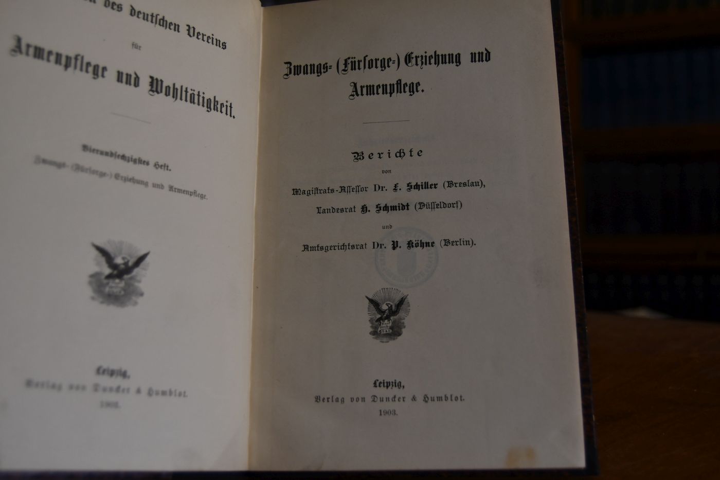 Zwangs-Erziehung und Armenpflege.