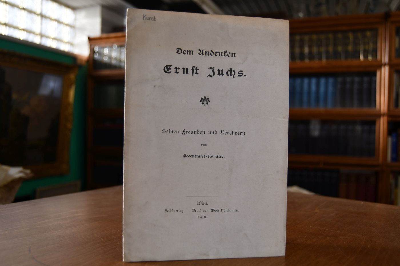 Dem Andenken Ernst Juchs. Seinen Freunden und Verehrern vom Gedenktafel-Komitee.