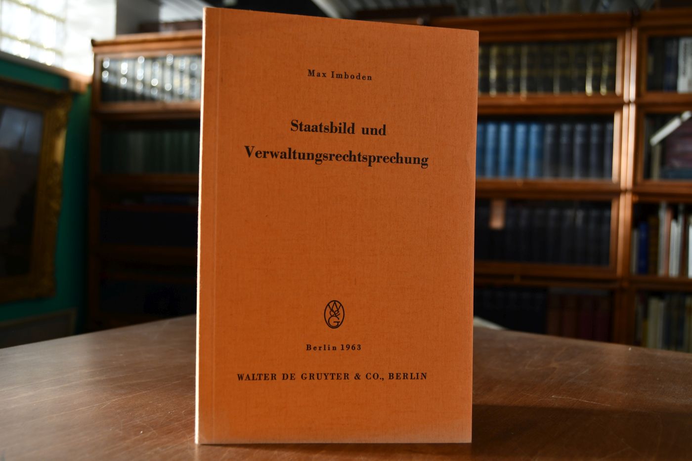 Staatsbild und Verwaltungsrechtsprechung. Festvortrag, anläßlich des 10jährigen Bestehens des Bundesverwaltungsgesrichts, gehalten am 4. Juli 1963 in Berlin.