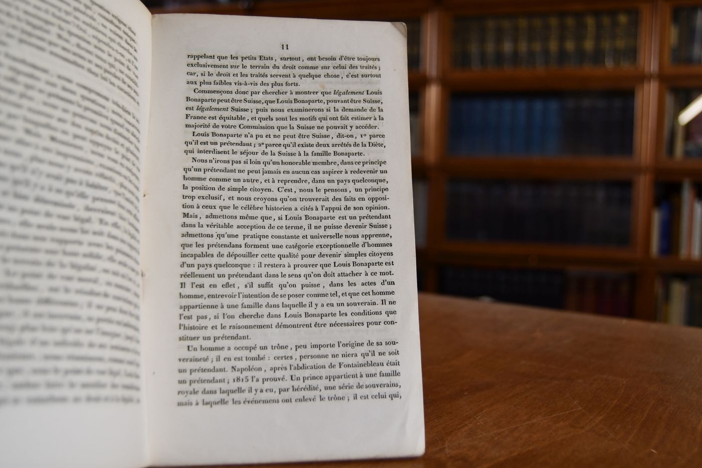 Rapport fait au conseil représentatif au nom de la commission nommée le 19 septembre pour l`examen du projet d`instructions sur la note de la France relative a Louis Bonaparte.