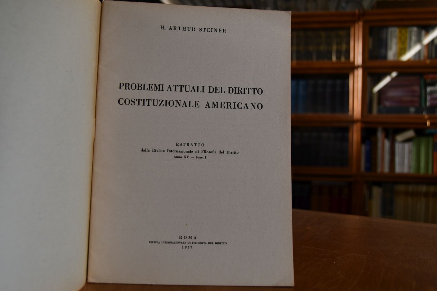 Problemi attuali del diritto contituzionale americano.