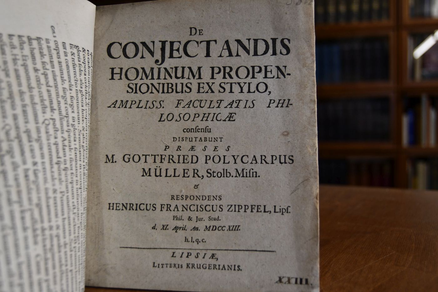 De conjectandis hominum propensionibus ex stylo.