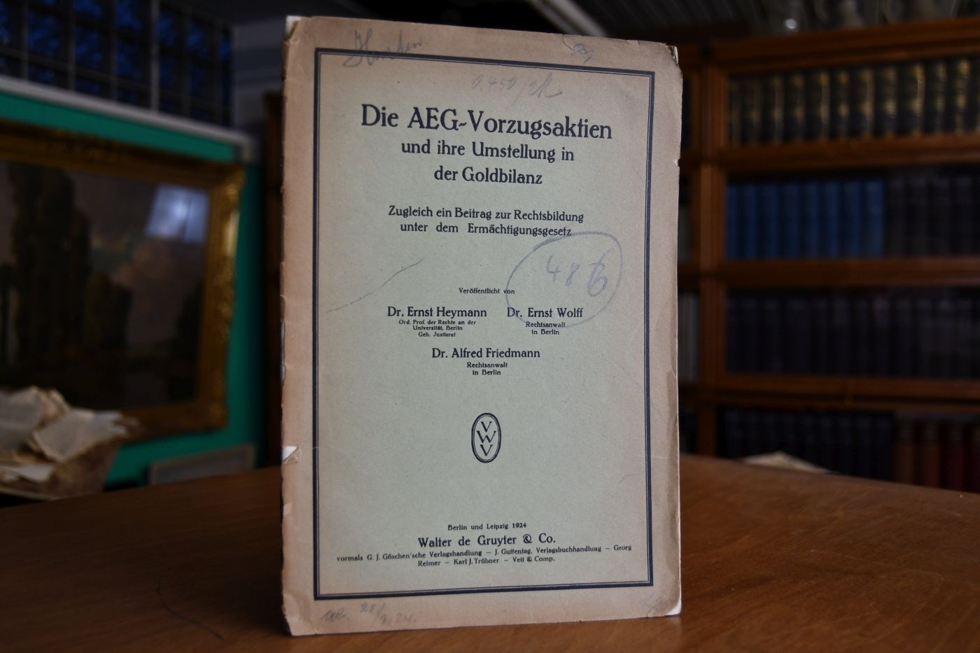 Die AEG-Vorzugsaktien und ihre Umstellung in der Goldbilanz. Zugleich ein Beitrag zur Rechtsbildung unter dem Ermächtigungsgesetz.