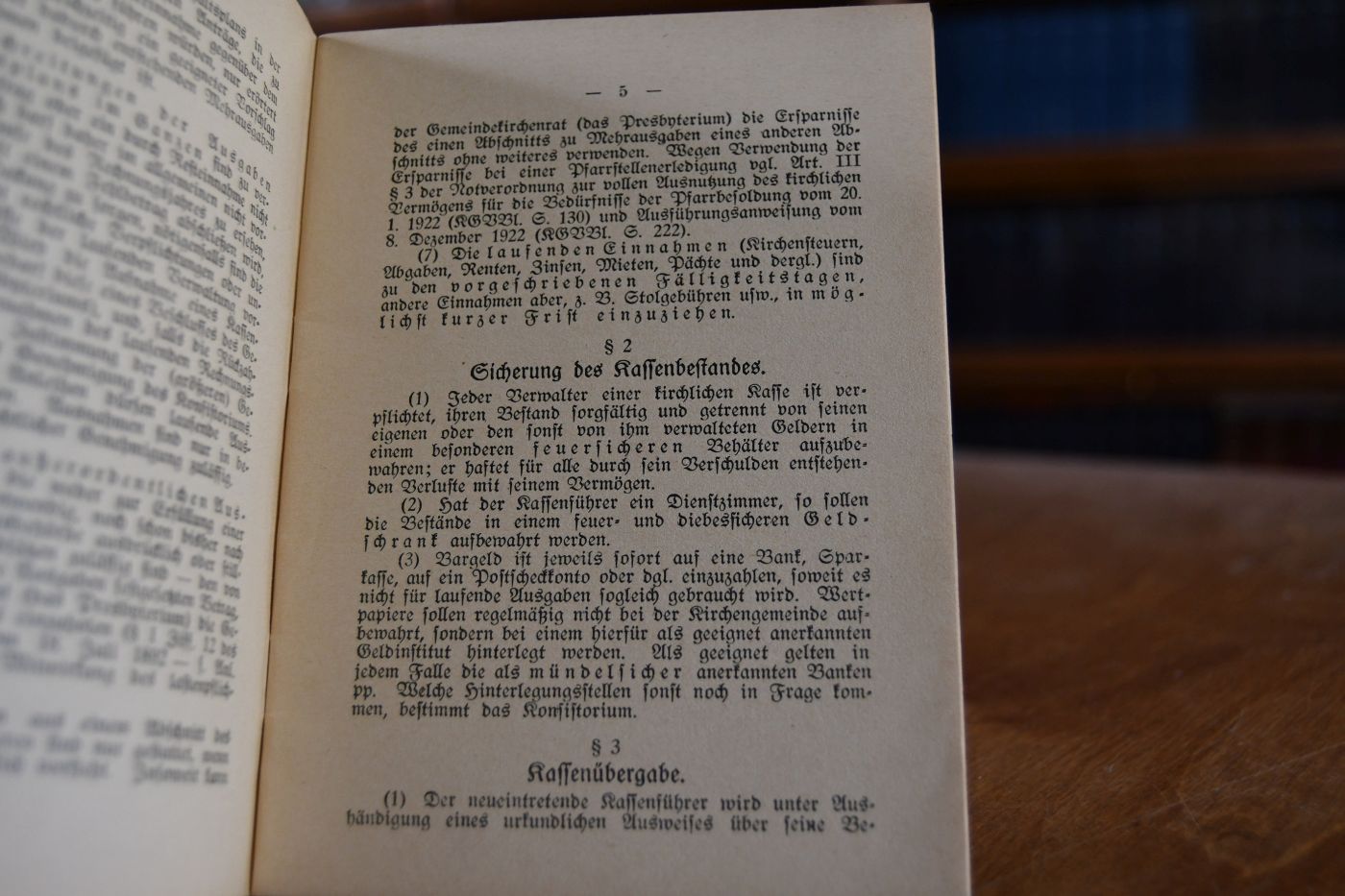 Anweisung für die Haushalts- und Kassenführung der Kirchengemeinden im Bereich der Evangelischen Kirche der altpreußischen Union vom 5. April 1934.