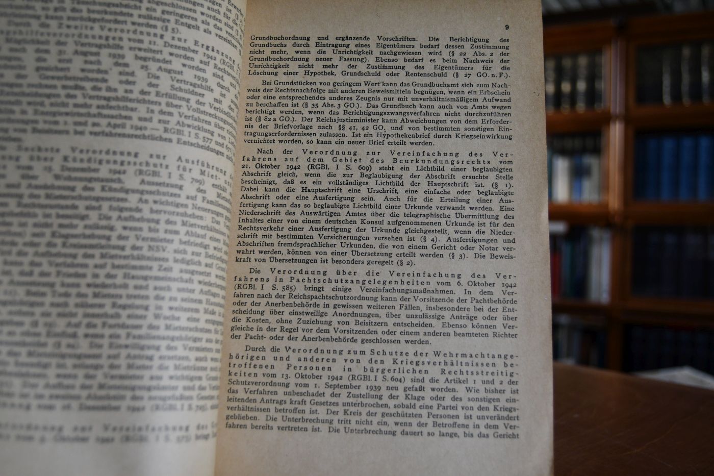 Überblick über die wichtigsten Gesetze und Verordnungen im zweiten Halbjahr 1942.