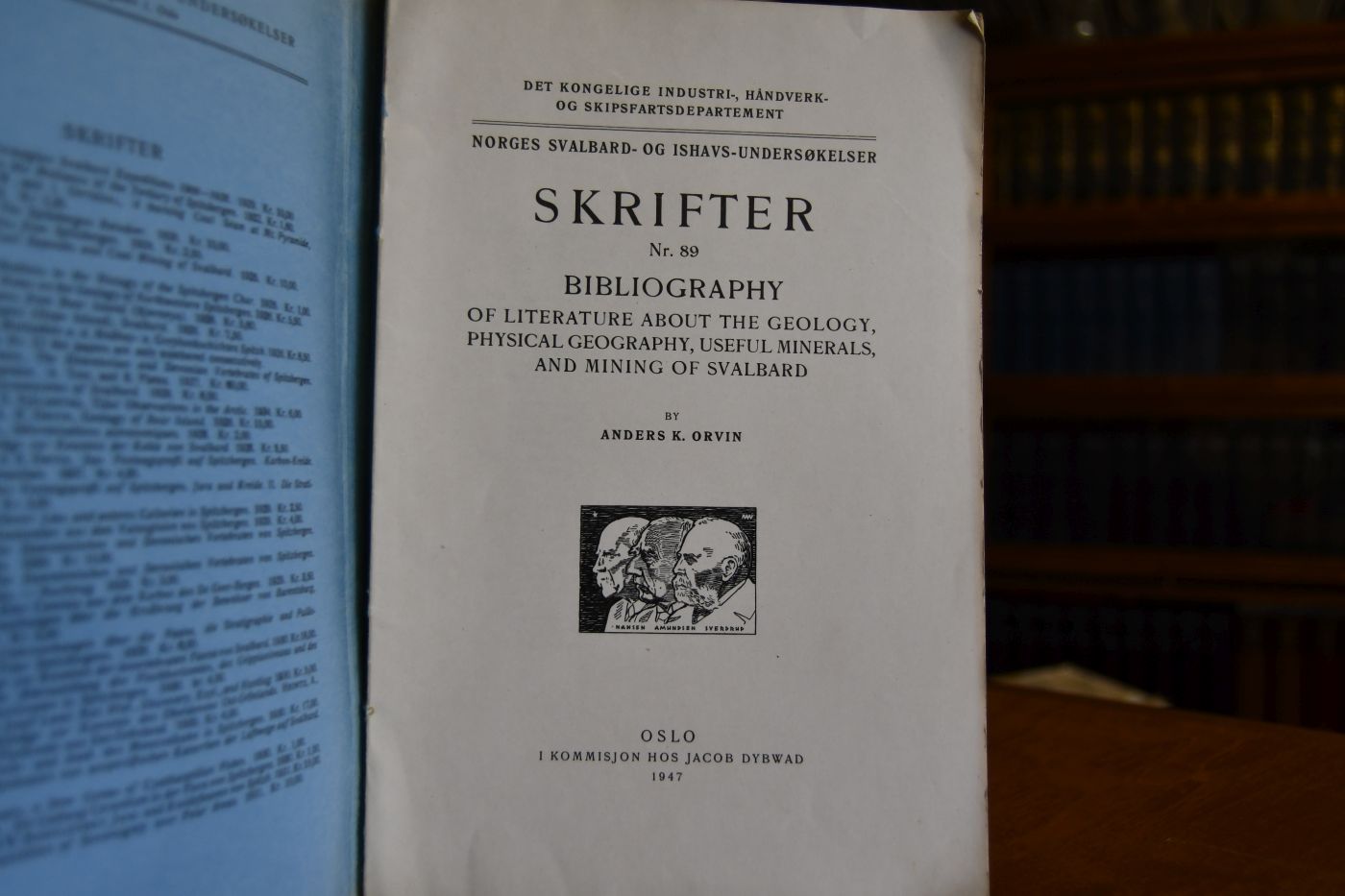 Bibliography of literature about the geology, physical geography, useful minerals, and mining of Svalbard.