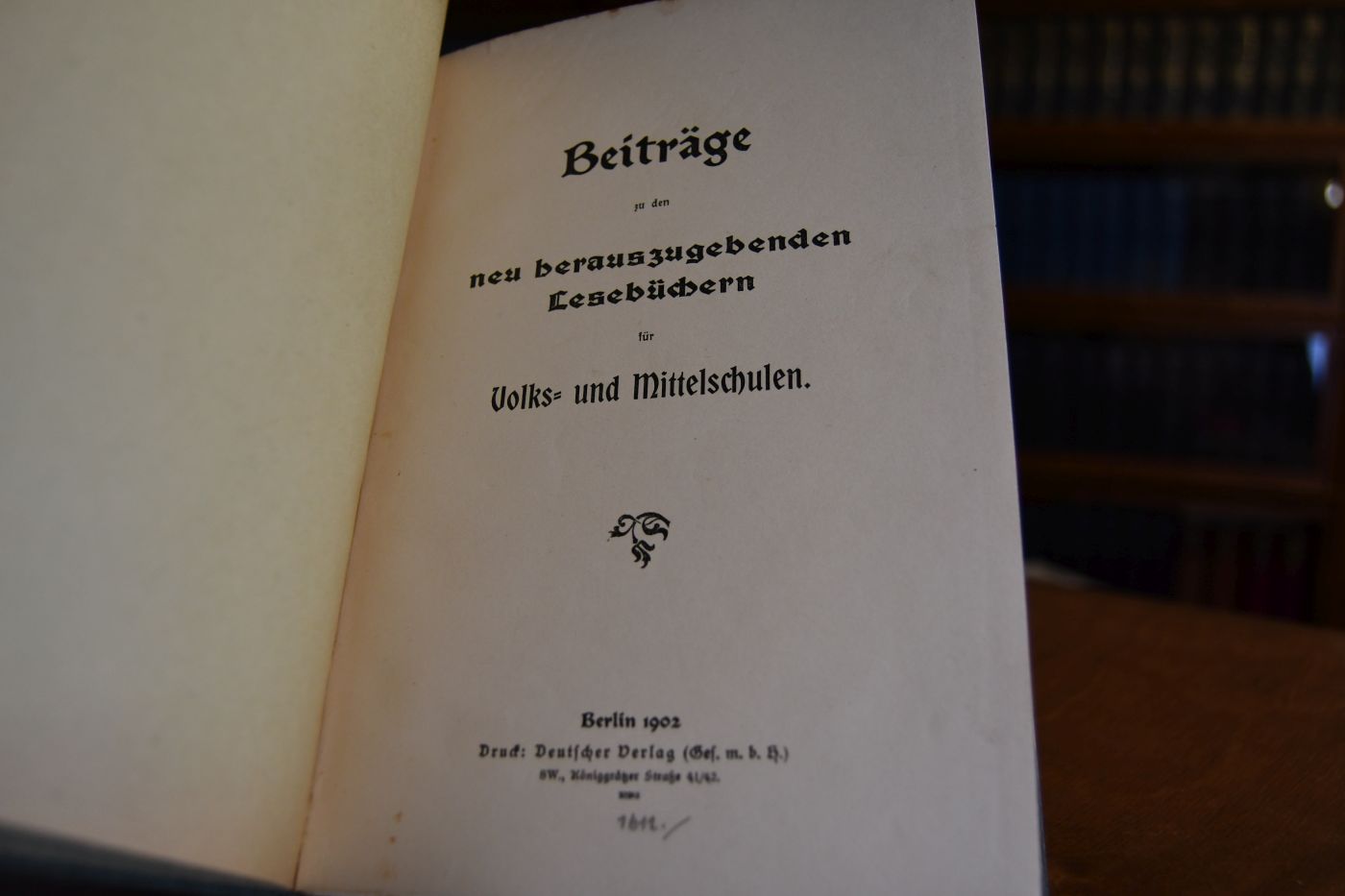 Beiträge zu den neu herauszugebenden Lesebüchern für Volks- und Mittelschulen.