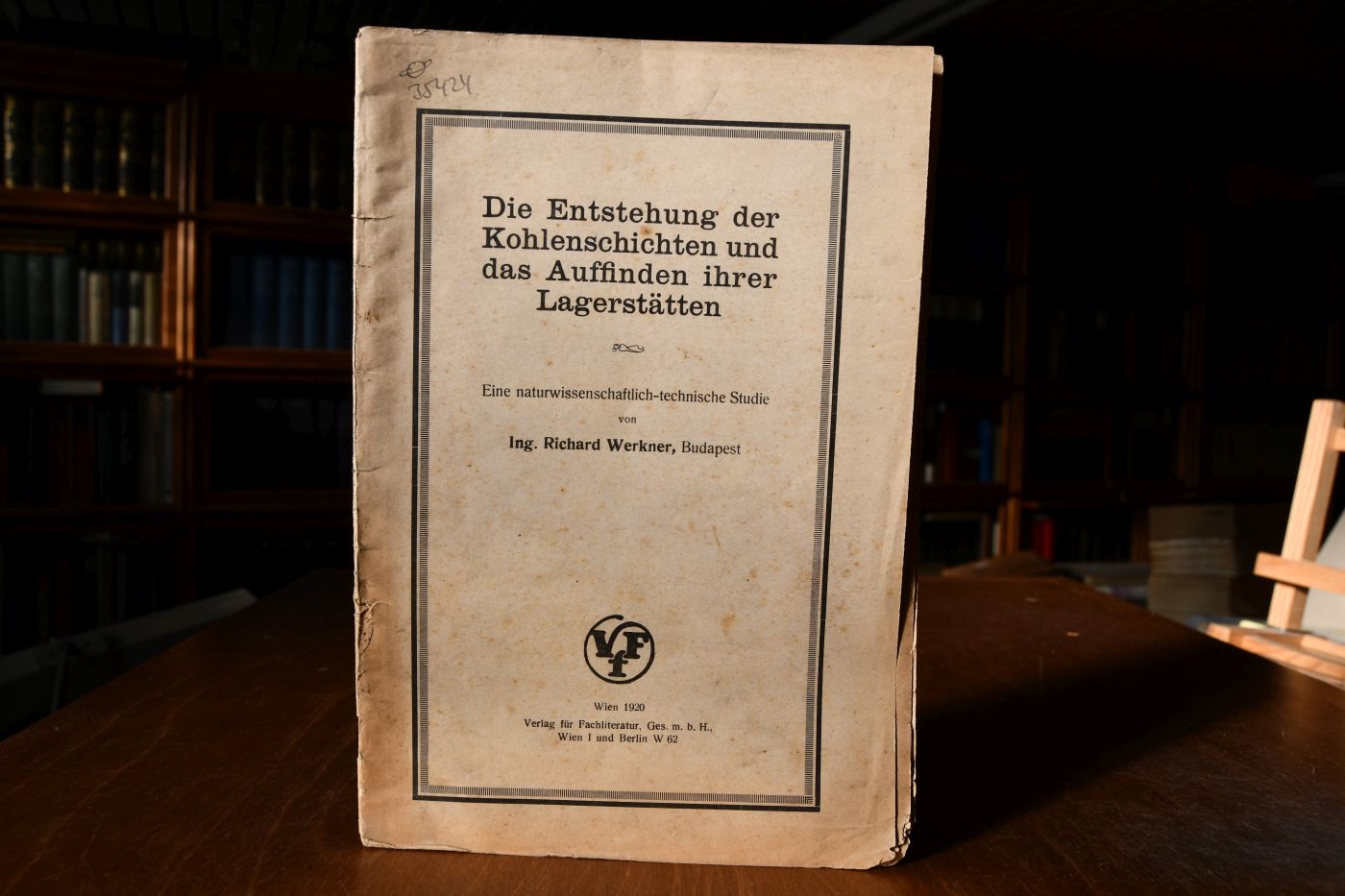 Die Entstehung der Kohlenschichten und das Auffinden ihrer Lagerstätten. Eine naturwissenschaftlich-technische Studie.