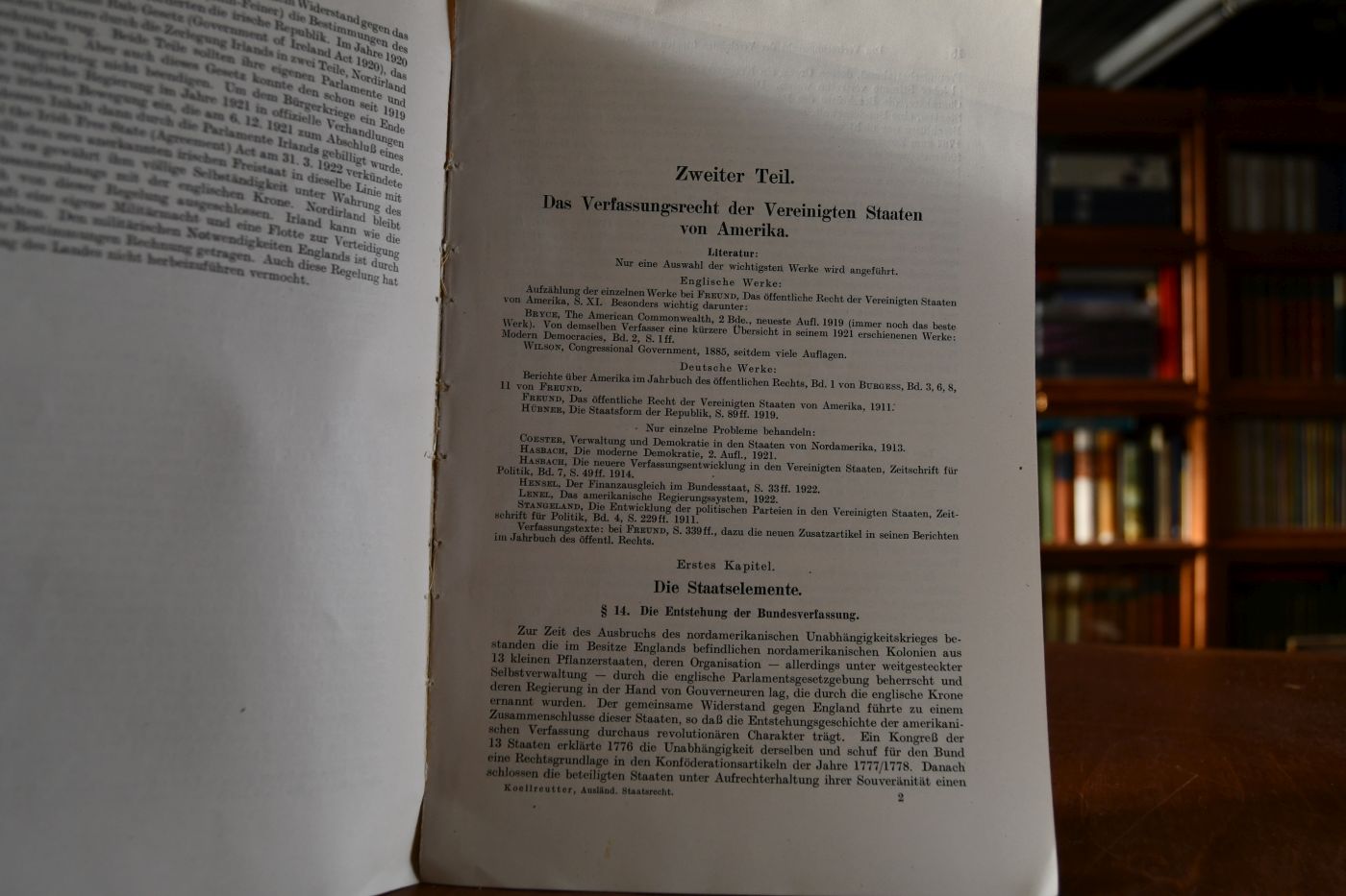 Ausländisches Staatsrecht. Enthält 1. Otto Koellreutter, Verfassungsrecht der angelsächsischen Staatenwelt. 2. Hans Gmelin, Verfassungsrecht der übrigen europäischen Staaten.