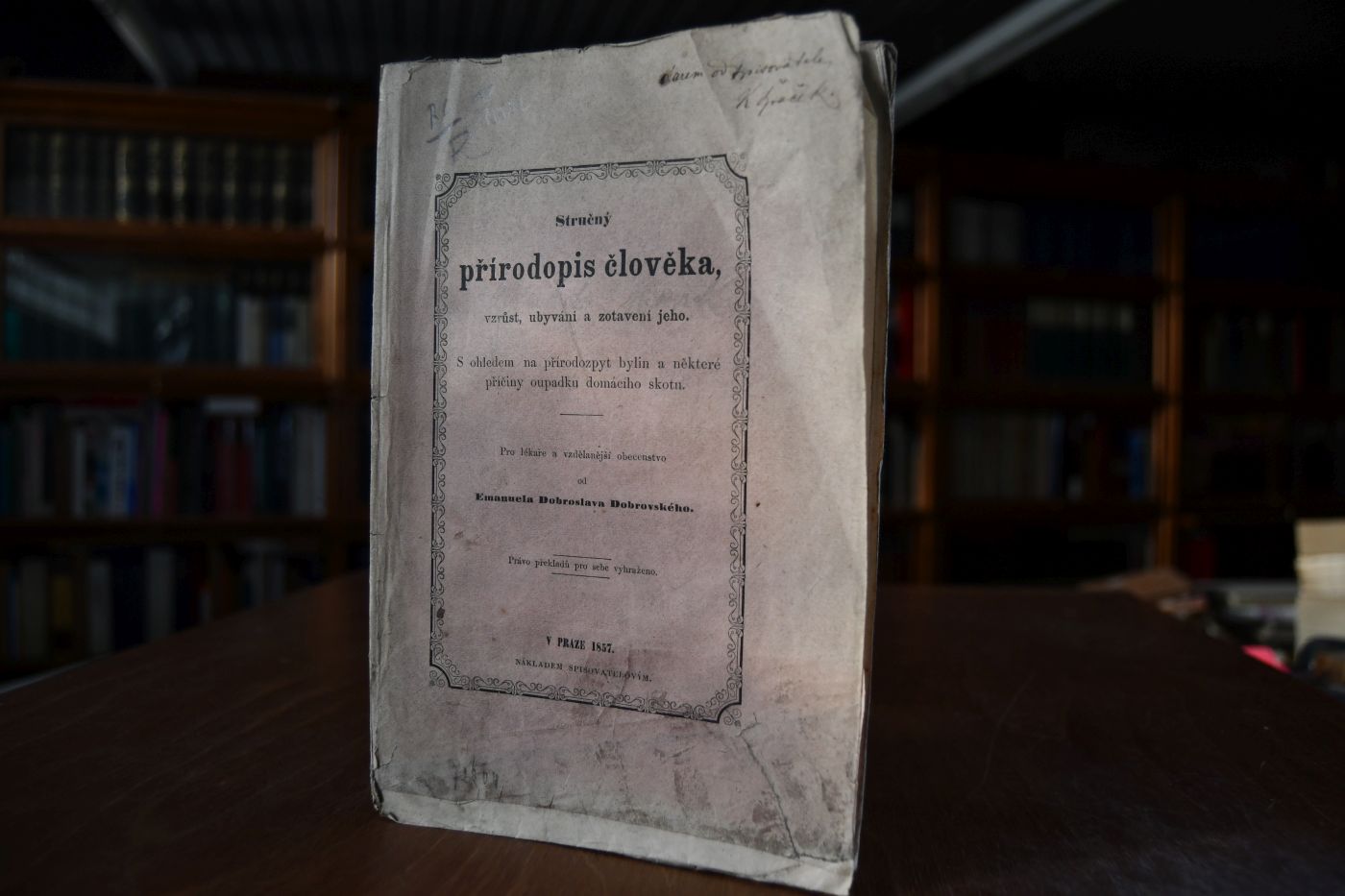 Strucny priridopis cloveka vzrust, ubyvani a zotaveni jeho. S obledem na prirodozpyt bylin a nektere priciny oupadku domaciho skotu. (Eine kurze Beschreibung des Wachstums, Niedergangs und der Genesung des Menschen. Mit Blick auf den natürlichen Konsum von Kräutern und einige Ursachen für den Rückgang der Hausrinder.)