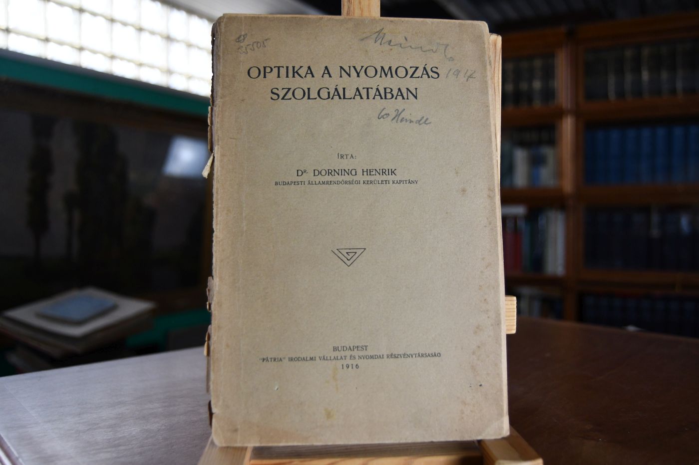 Optika a nyomoozas szolgalataban Optika a nyomoozas szolgalataban Optika a nyomoozas szolgalataban Optika a nyomoozas szolgalataban Optika a nyomozas szolgalataban.