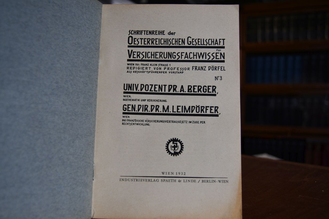 Mathematik und Versicherung. Das französische Versicherungsvertragsgesetz im Zuge der Rechtsentwicklung.
