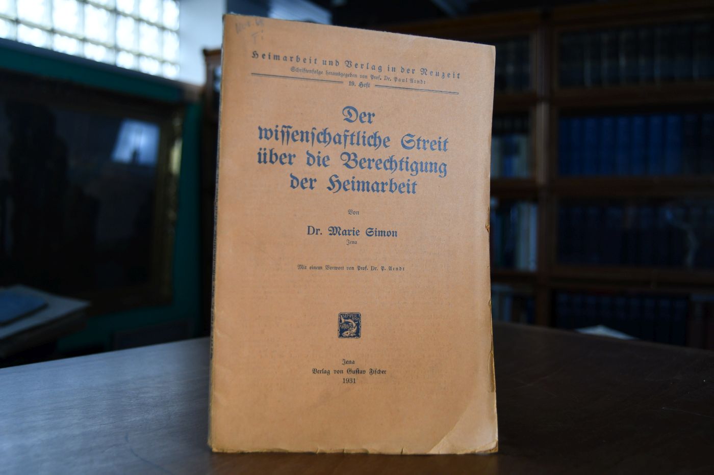 Der wissenschaftliche Streit über die Berechtigung der Heimarbeit.