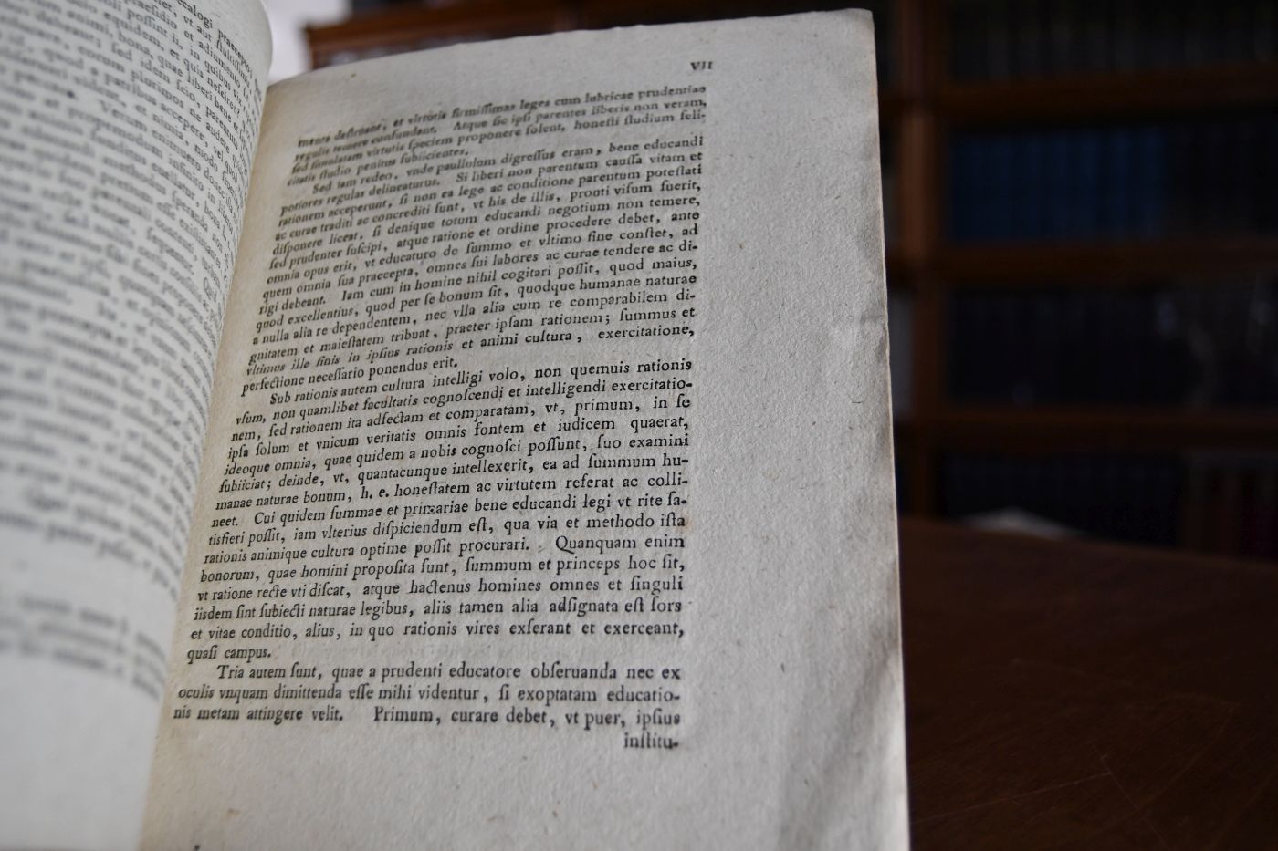 Carolvs Adolphvs Caesar Org. Aristotel. Professor Georgii Henrici Borzii Math. Prof. Ordinis Philosophici H. T. Procancellarii Vices Gerens Candidatis Honorvm Philosophicorvm Examina Solemnia Indicit.