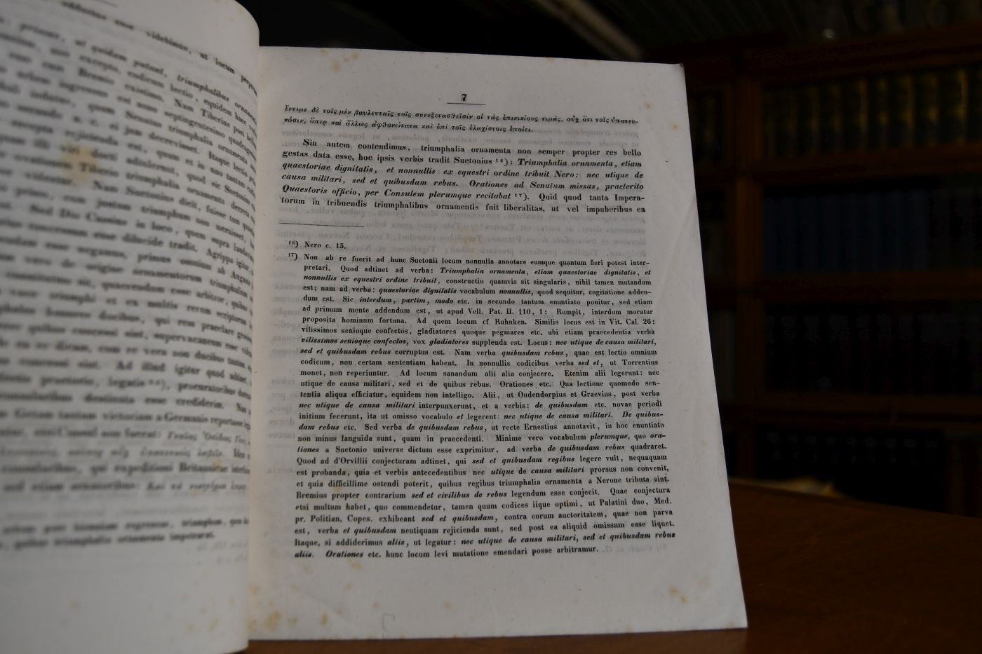 Ad solemnia anniversaria Gymnasii Regii Augustani Augustanae confessioni addicti A.D. VI. Kal. Septembres MDCCCL, rite peragenda invitat Rectoris et Collegarum nomine Joannes Michael Rabus. Inest Dissertatio de Ornamentis triumphalibus.