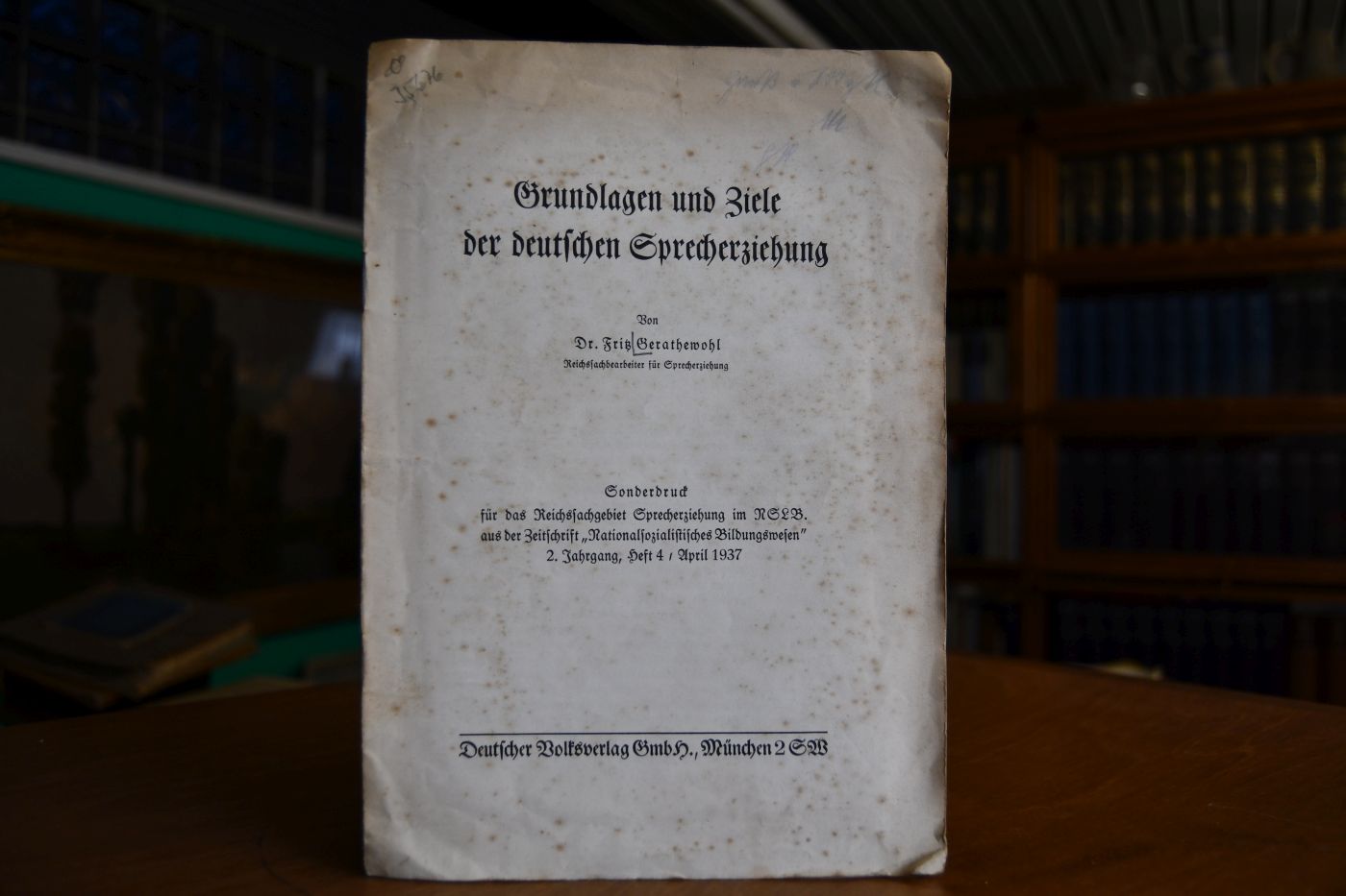 Grundlagen und Ziele der deutschen Sprecherziehung.