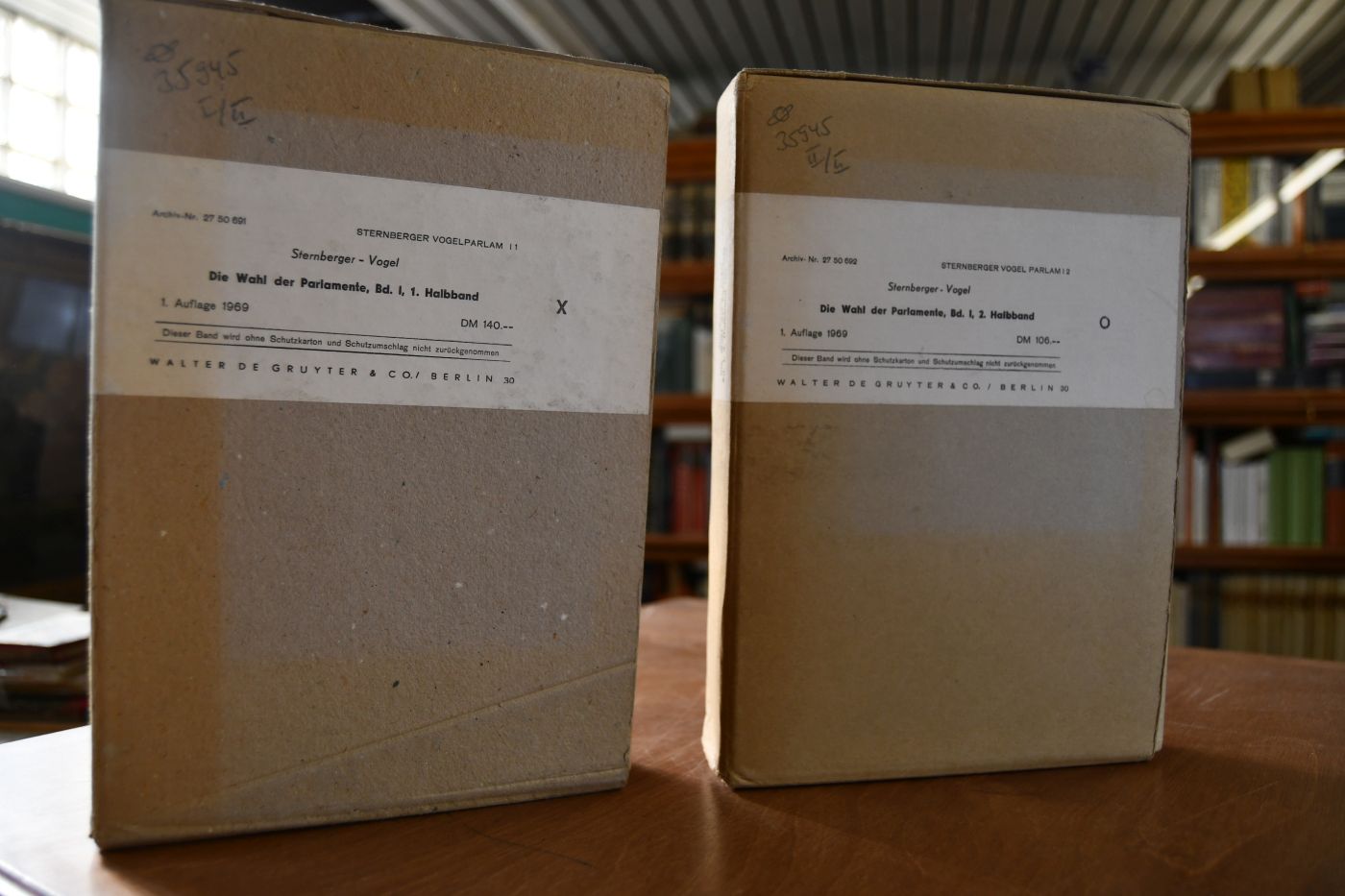 Die Wahl der Parlamente und anderer Staatsorgane. Ein Handbuch. Band I Europa, Erster und zweiter Halbband (als Teilband komplett).