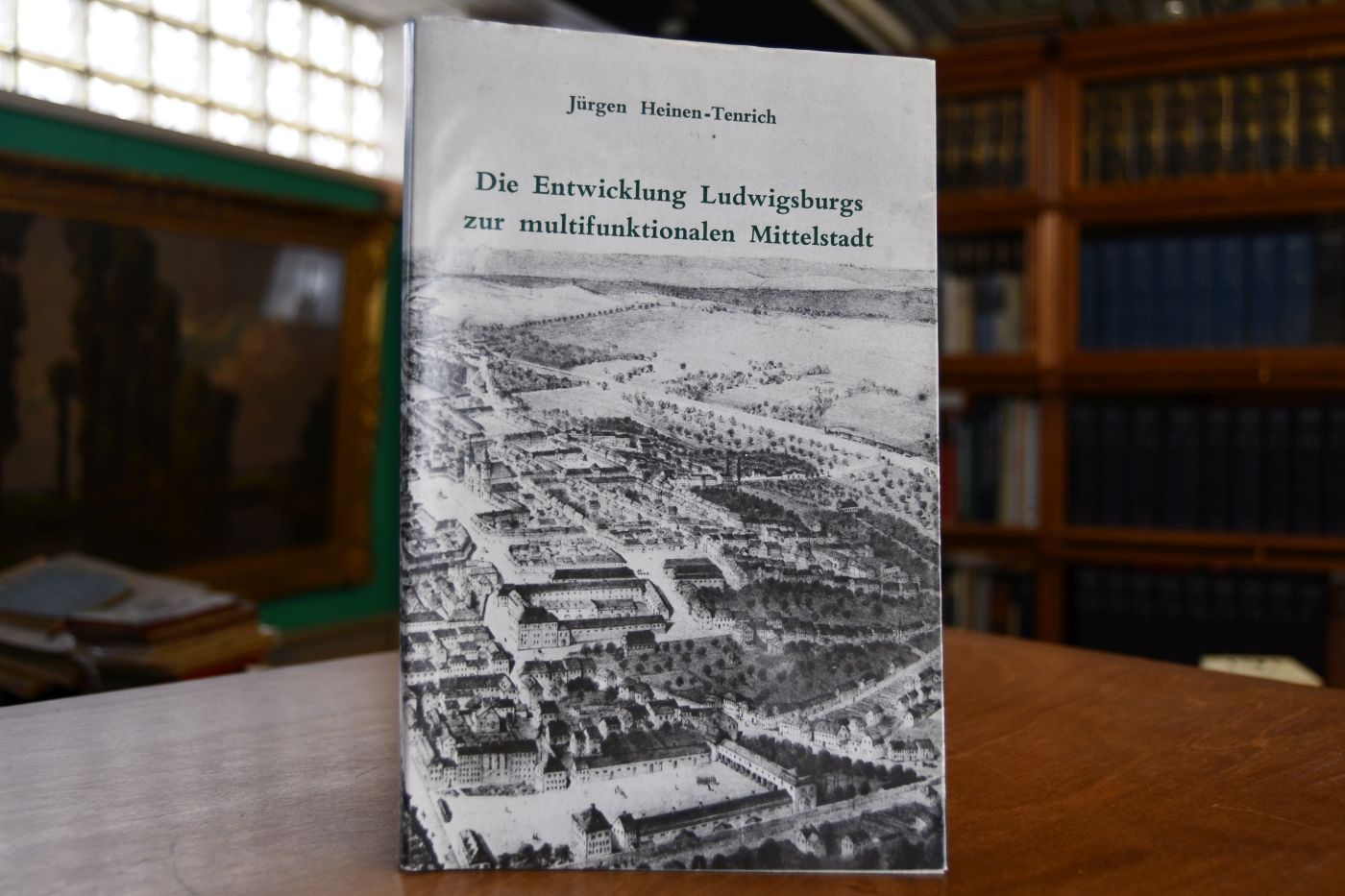 Die Entwicklung Ludwigsburgs zur multifunktionalen Mittelstadt (1860 - 1914). Ein Beitrag zur Untersuchung des Wandels der Stadt im 19. Jahrhundert.
