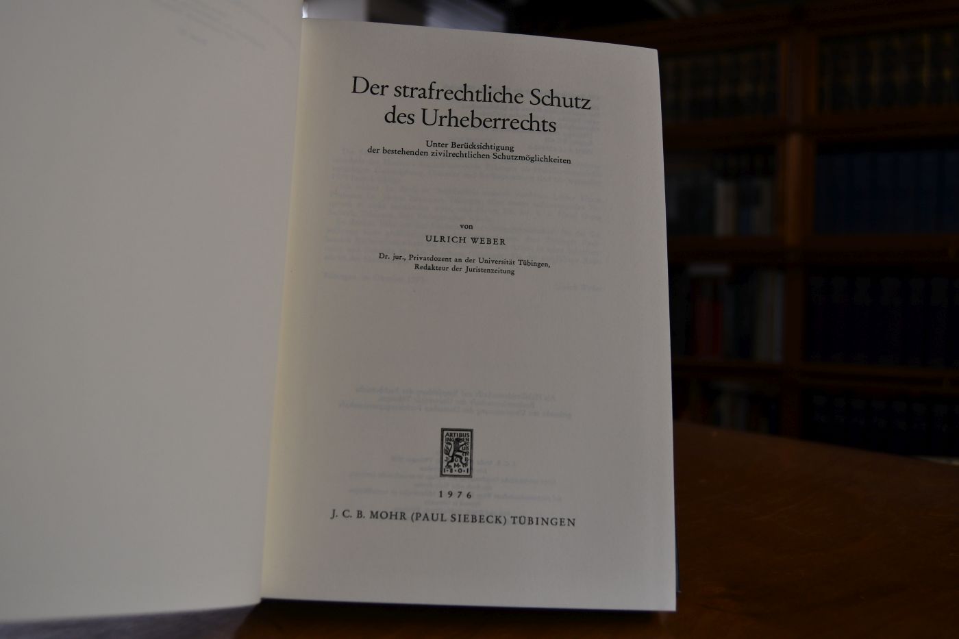 Der strafrechtliche Schutz des Urheberrechts. Unter Berücksichtigung der bestehenden zivilrechtlichen Schutzmöglichkeiten.