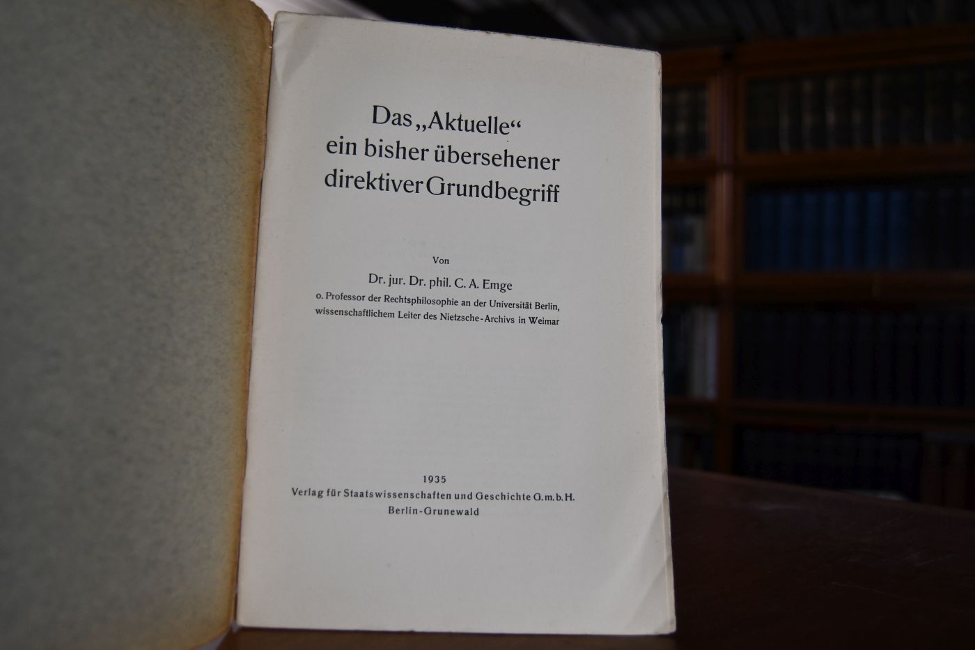 Das "Aktuelle" ein bisher übersehener direktiver Grundbegriff.