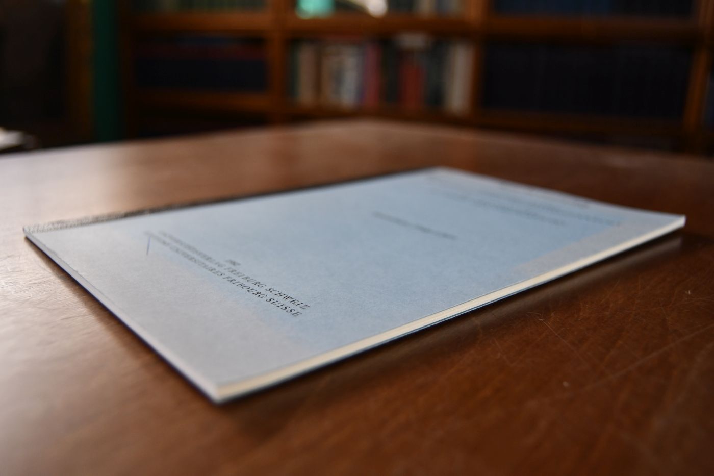 Le contrat de travail un siecle d`evolution legislative.