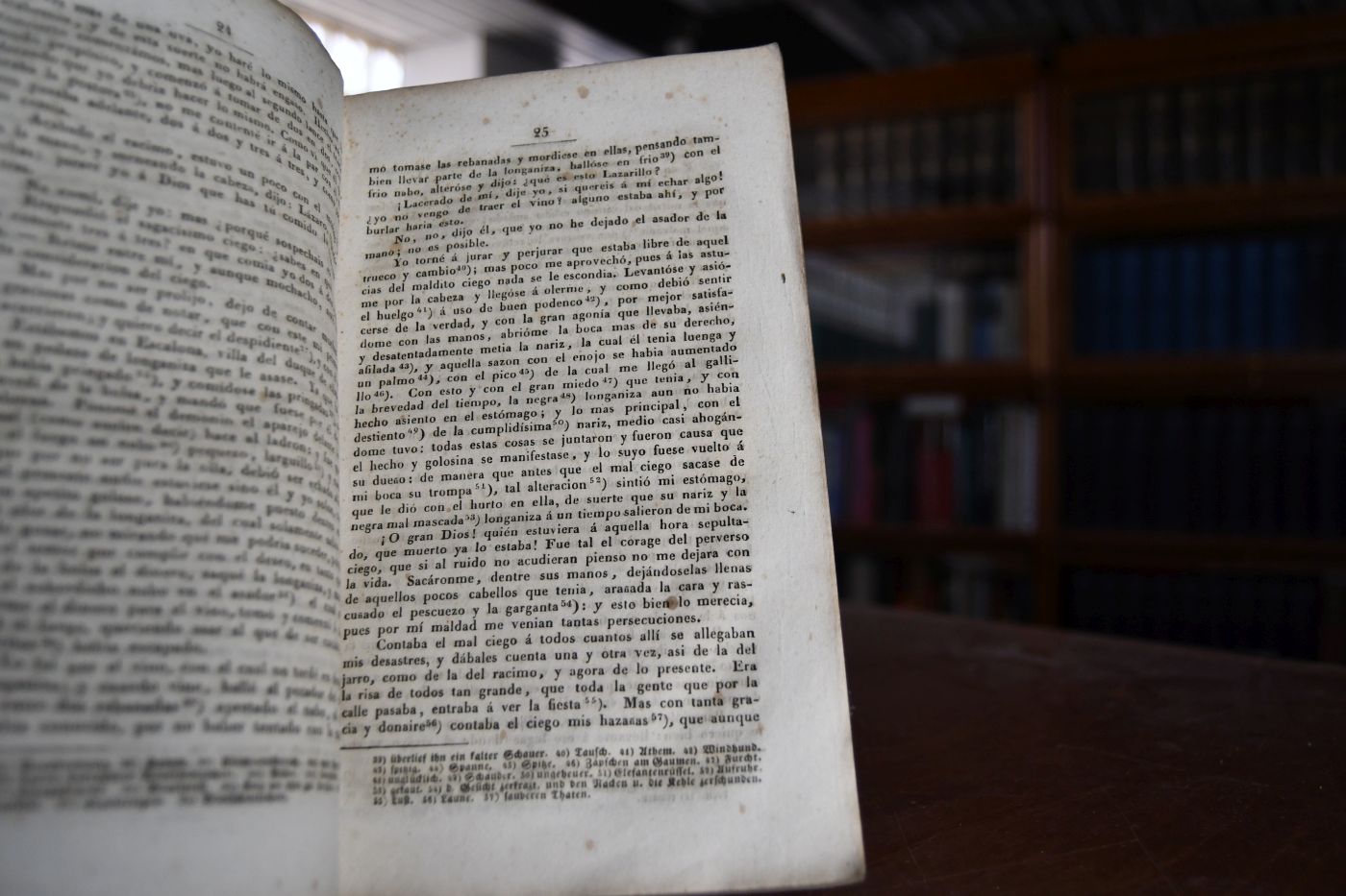 Spanisches Lesebuch. Enthaltend Uebungen aus Franc. de Quevedo, Hustado de Mendoza, Miguel Cervantes, u.m.A; so wie Fernandez de Moratin`s "Comedia nueva" vollständig; mit beigesetzter teutscher Bedeutung der schweren Stellen, und vorzüglicher Hinweisung auf Huerta`s spanische Grammatik.