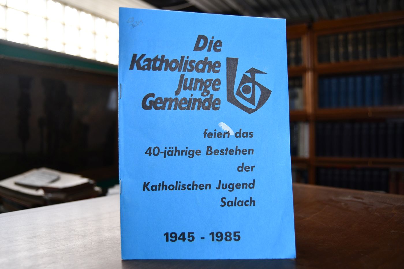 Die Katholische Junge Gemeinde feiert das 40-jährige Bestehen der Katholischen Jugend Salach 1945 - 1985.