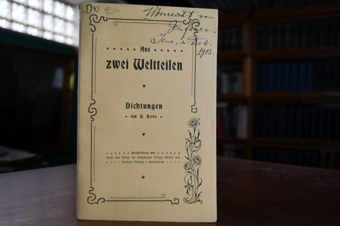 Aus zwei Weltteilen. Dichtungen.