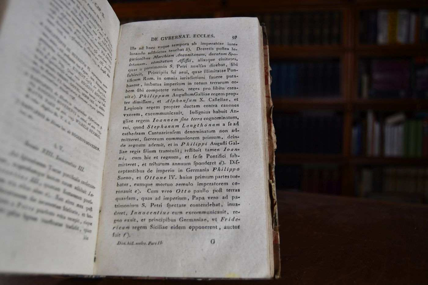 Institutiones Historiae Ecclesiasticae N.T. 2 Teile in einem Band.