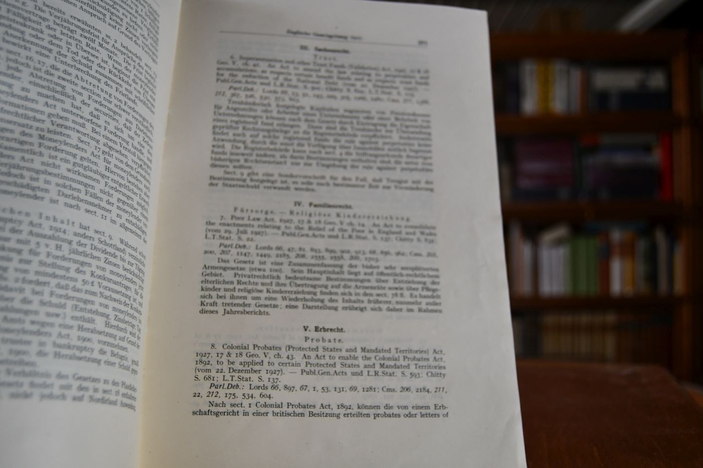 Englische Gesetzgebung 1927, 1928, 1929, 1930.
