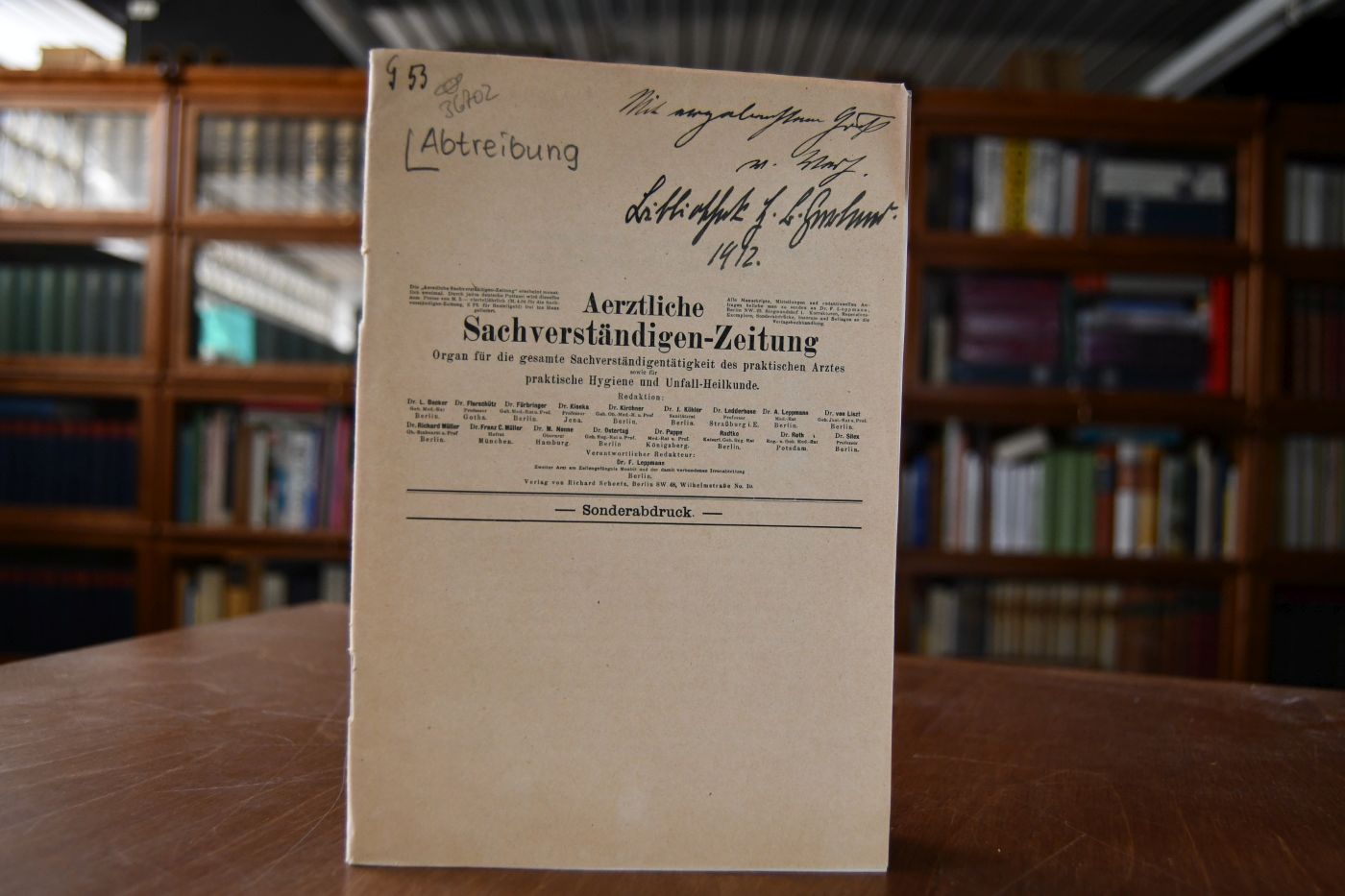 Über die Behandlung der Abtreibung im Vorentwurf zum Deutschen Strafgesetzbuch. Vortrag, gehalten in der erweiterten Sitzung der Berliner gerichtsärztlichen Vereinigung vom 9. November 1911.