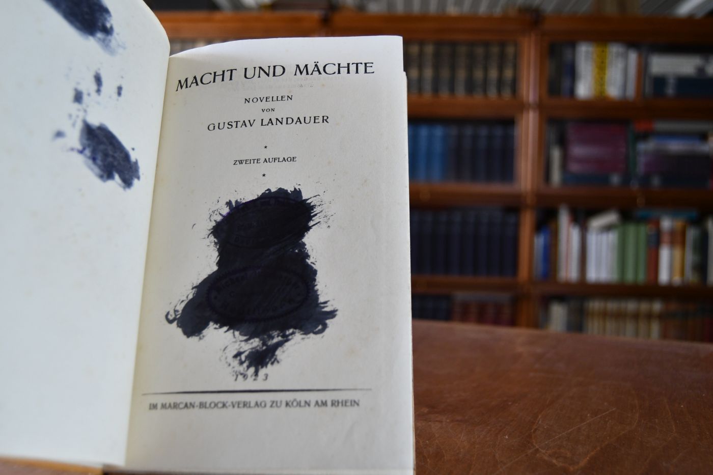 Macht und Mächte. Novellen.